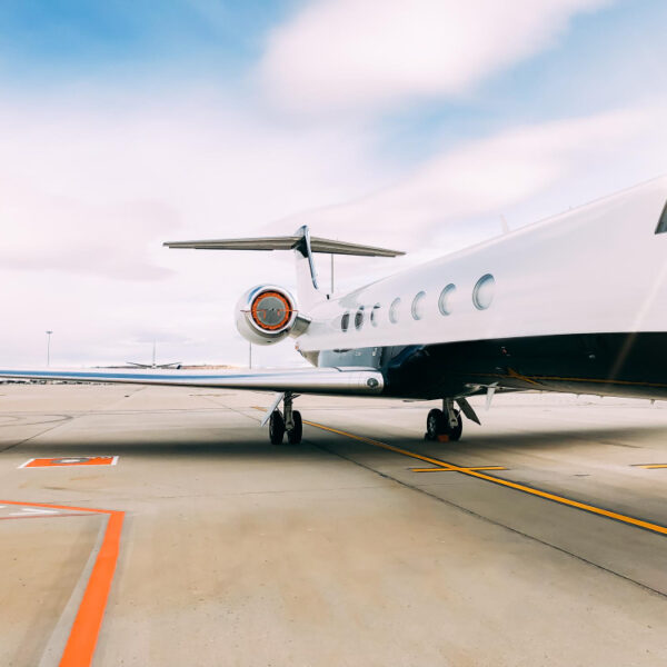 How to Choose the Right Jet Charter Company?